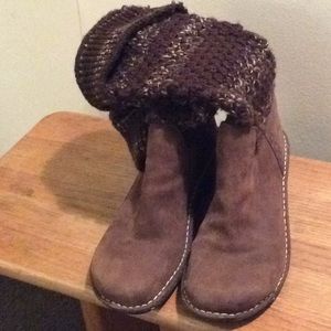 UGG Brown Knit Cuff Wedge Boots